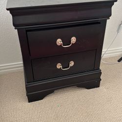 $10 OBO - Sturdy Night Stand 
