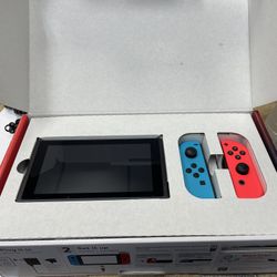 Nintendo Switch 