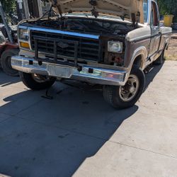 1984 Ford F-250 