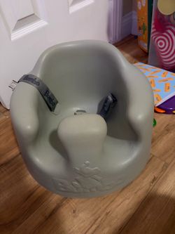 Bumbo seat