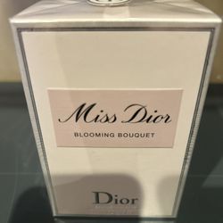 Miss Dior Perfume