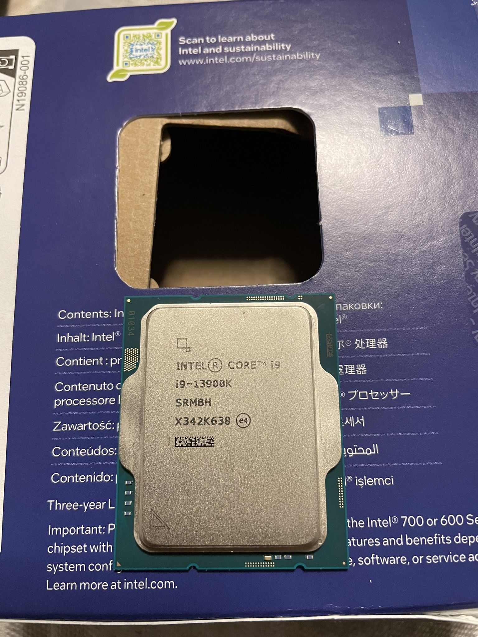 Intel Core i9-13900K Desktop Processor 24 cores (8 P-cores + 16 E-cores) 36M