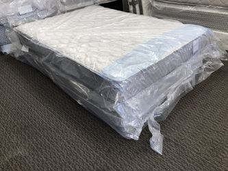 Double sided full size mattress and box spring (FIRM)