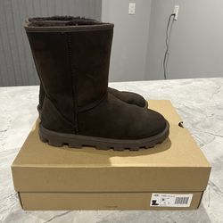 Ugg Classic Short Leather Brown Boot Size 9 W