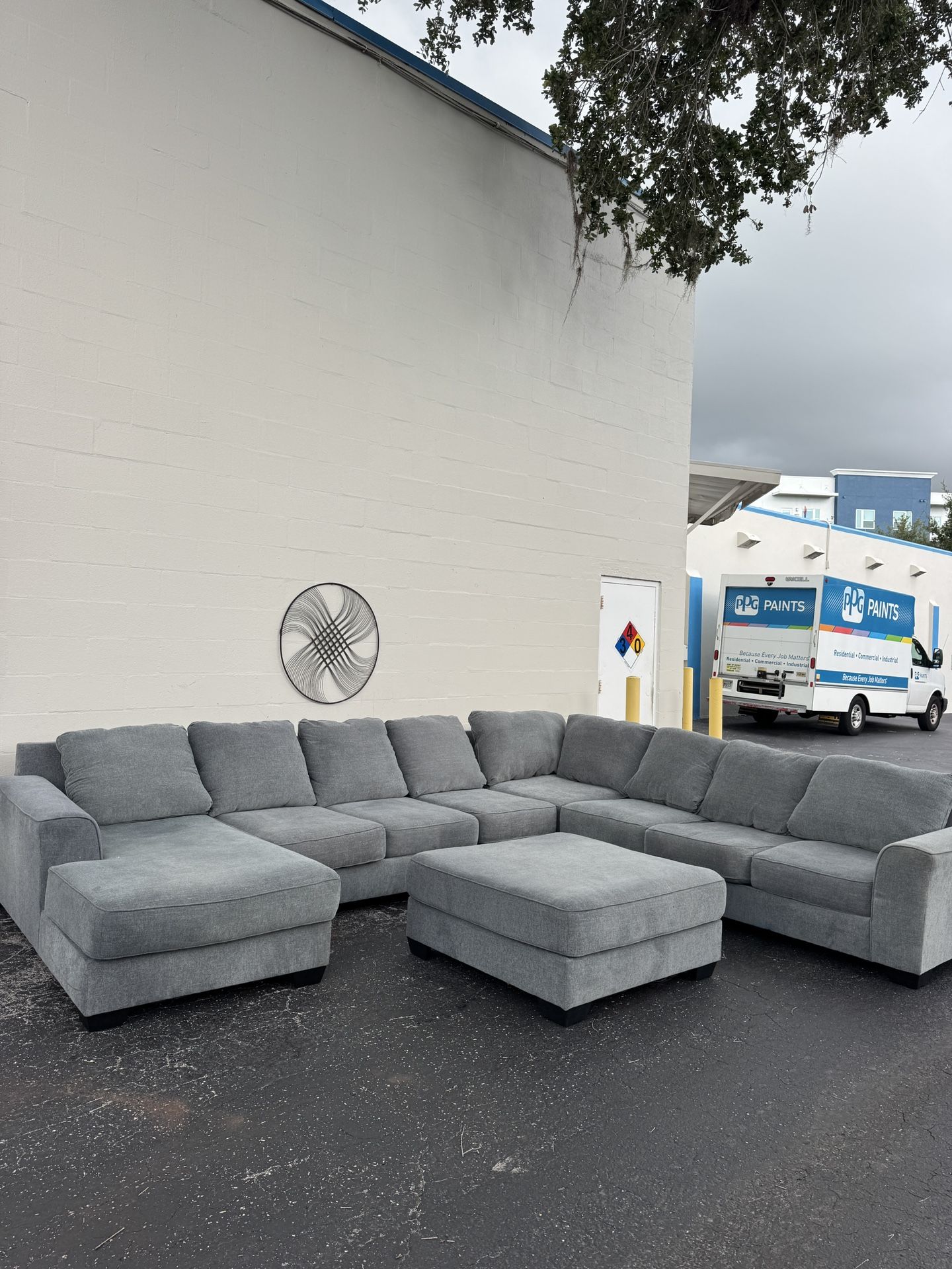 XL Gray 8 Seater U-Shape Sectional 🤌🏽😍😮‍💨