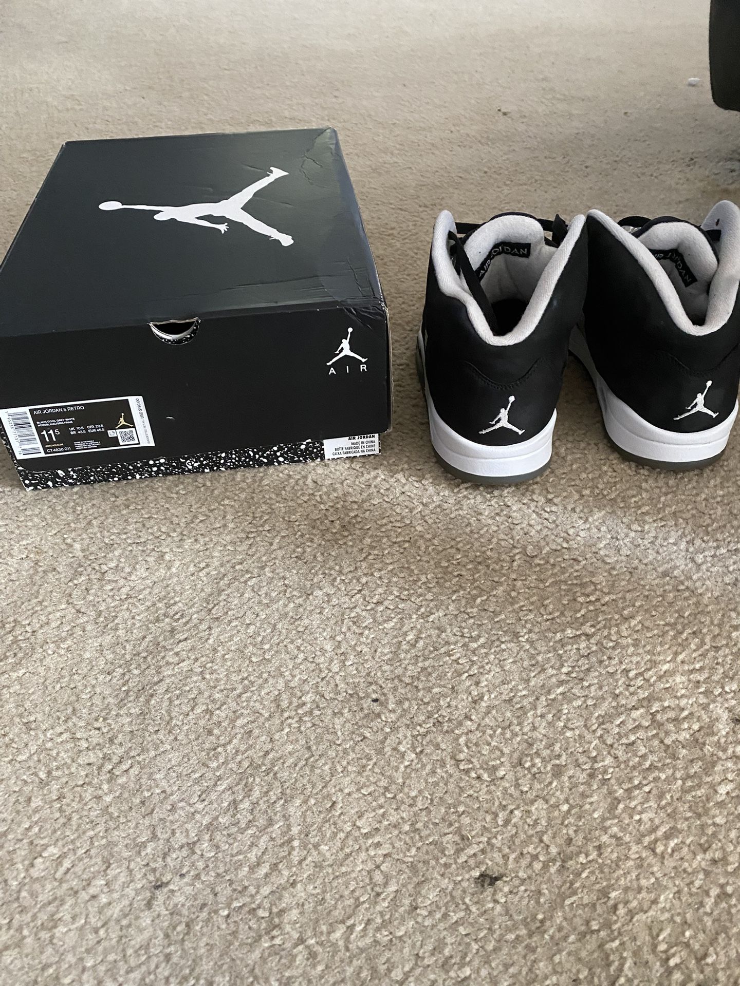 Jordan 5 Retro Oreo (2013) Men's size 10.5