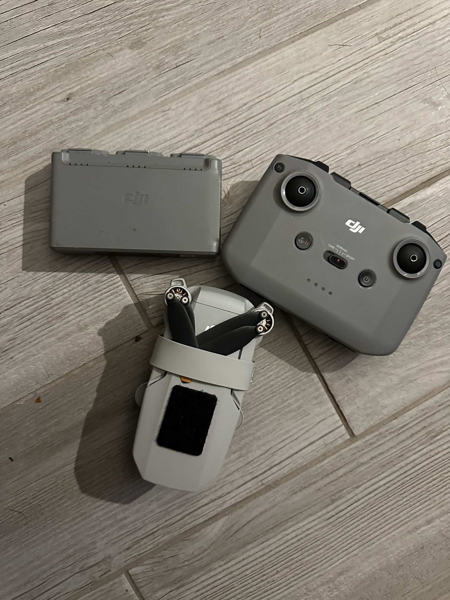 Dji Mini 2 Fly More Package