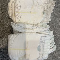 22 Pampers Sz 3 Diapers 