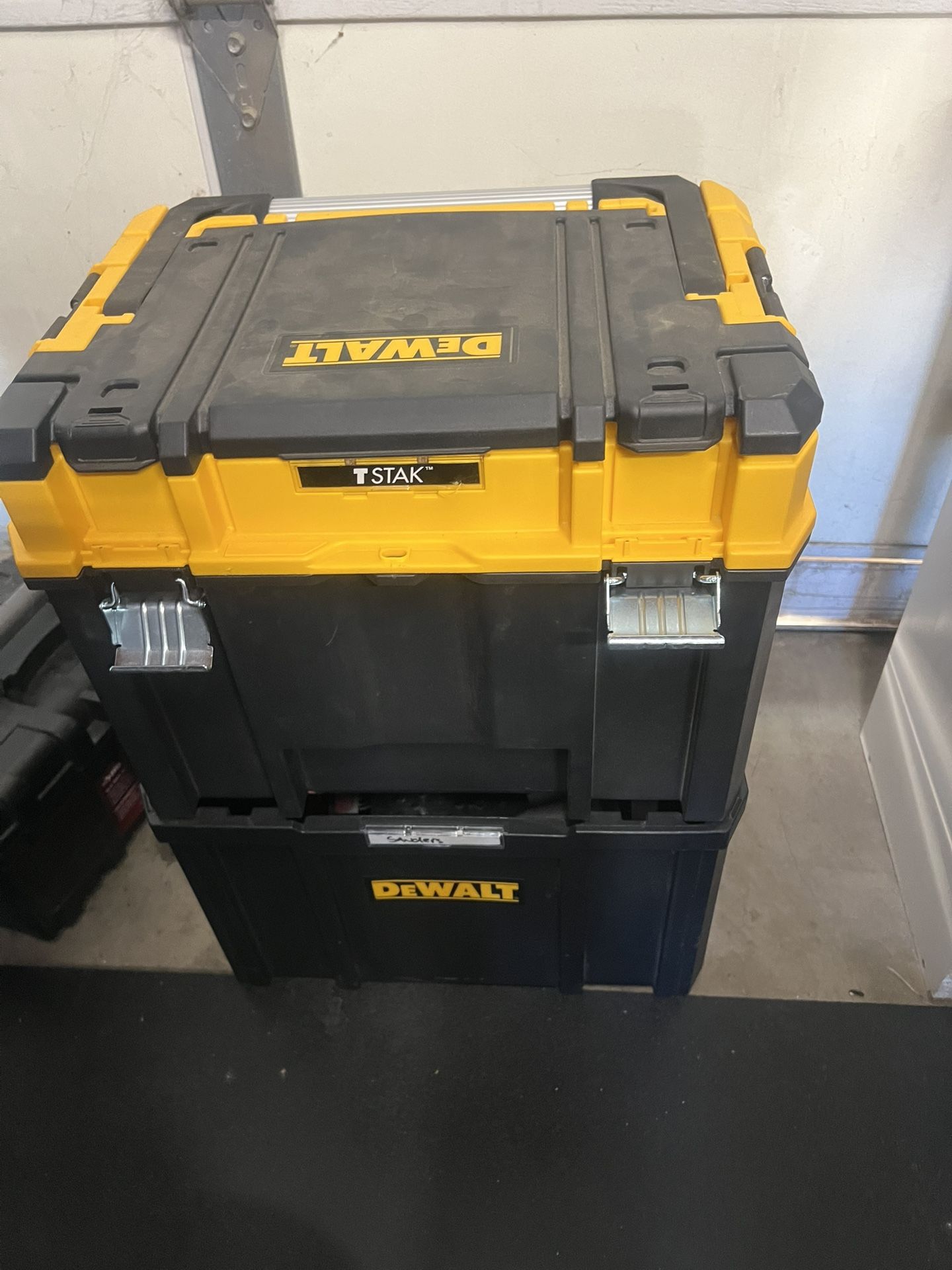DeWalt Tool Box