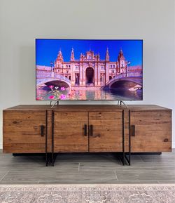2017 Samsung 65” 4K Smart TV