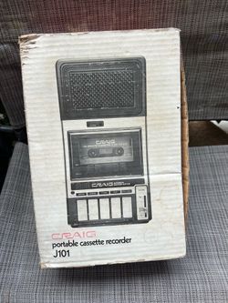 Craig G101 portable cassette recorder