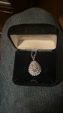 Silver Teardrop diamond Pendant Necklace