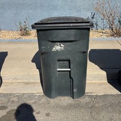 Free Trash Bin 