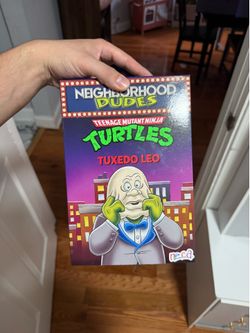 NECA TMNT Neighborhood Dudes Tuxedo Leonardo Turtle Action Figure