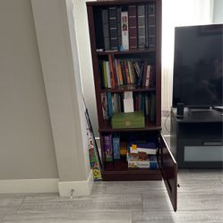 Set of 2 Wooden Brown Bookshelves