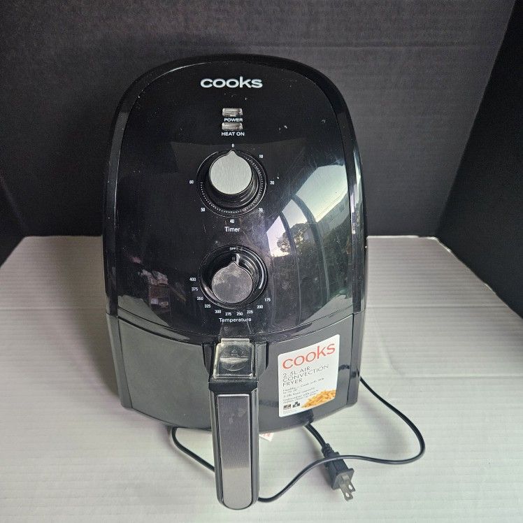 Cooks 2.5 L Air Convection Fryer $20 OBO
