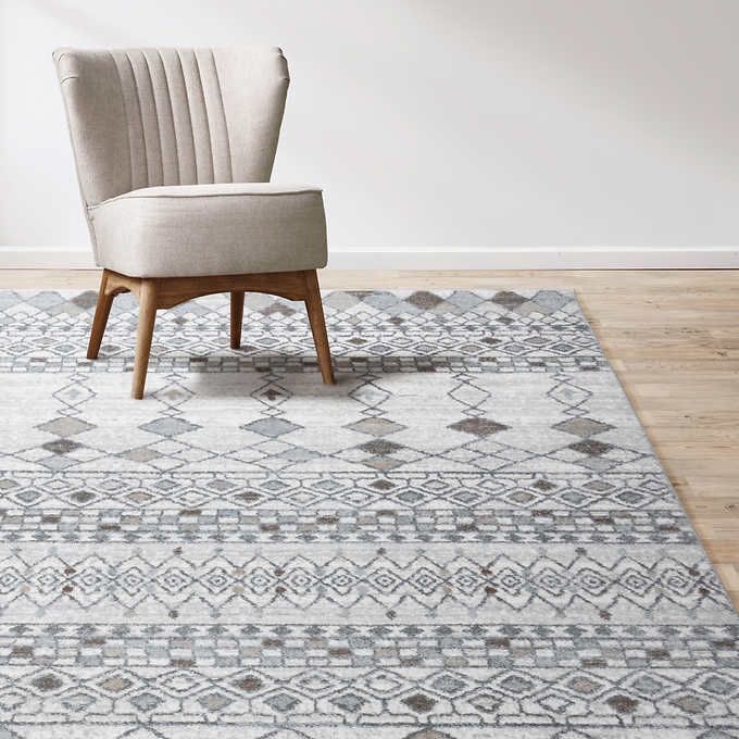 Isidra Area Rug, Aten Grey 6’6”X 9’6” for Sale in Rancho Cucamonga, CA OfferUp