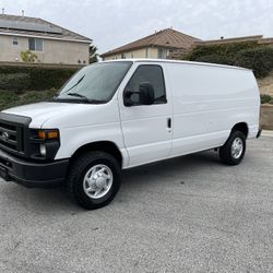 2010 Ford Econoline E250 cargo Van