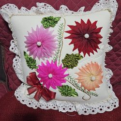 Set of hand made cushions, cream color new