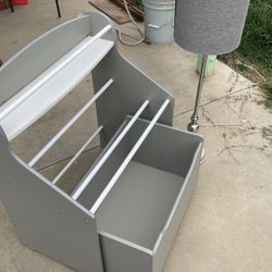 Shoe Rack And Lamp 