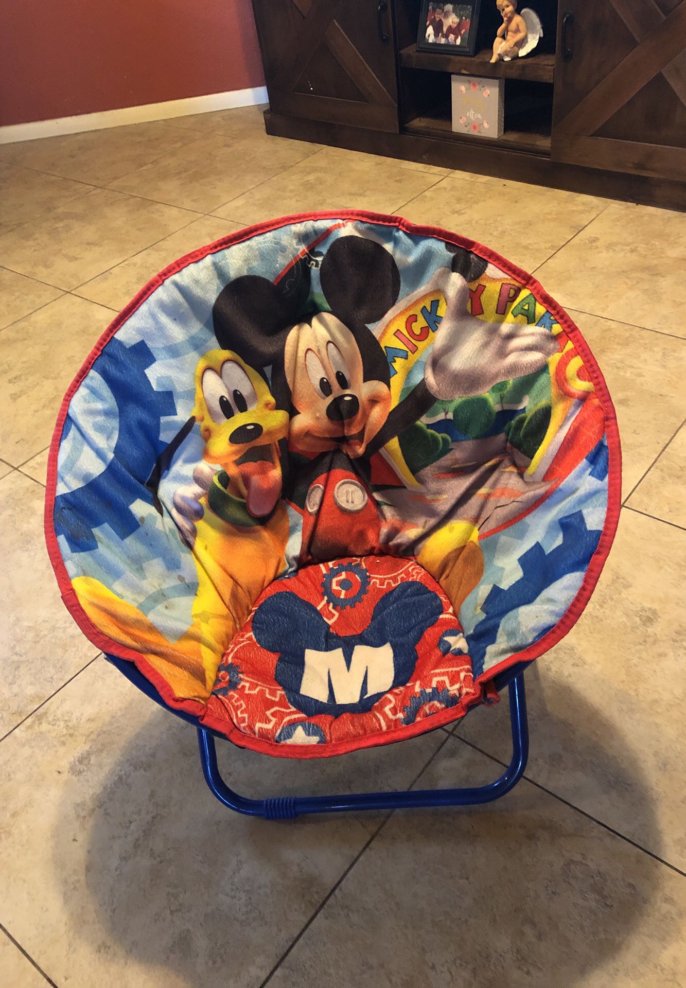 Mickey mouse kids chair