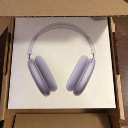 Purple Airpod Pro Max