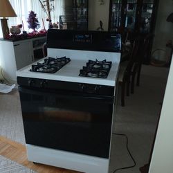 Oven Great Shape Still Works Well 