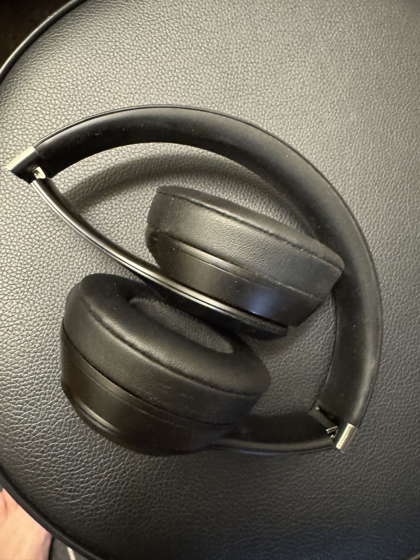 Beats Solo 4 Headphones