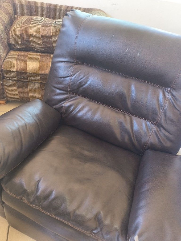 Free Sofas