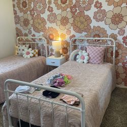 2 Twin Bed Frames
