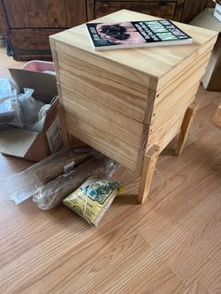 “WormFarmerGoods” 3 Tray Worm Bin