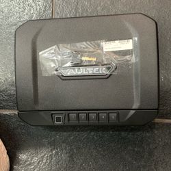 Vaultek Padded Combo Safe For Cash, Arm,Etc.