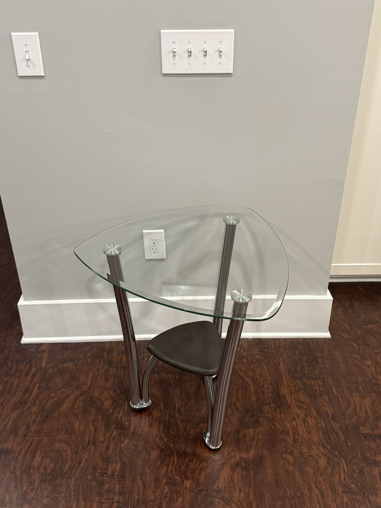 Modern Glass & Wood Side/Accent Table – Triangle Top
