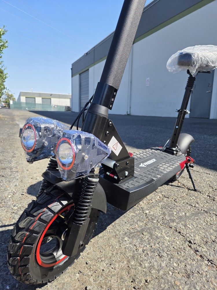 New Electric Scooter foldable with removeable seat,27 Mph 31Miles,with Dual suspension,i can deliver
