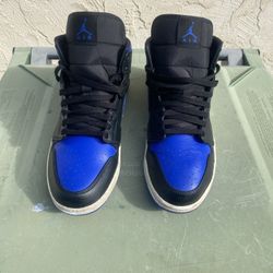 Jordan 1 Mid Size 11