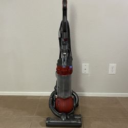 Dyson DC25 Vacuum 