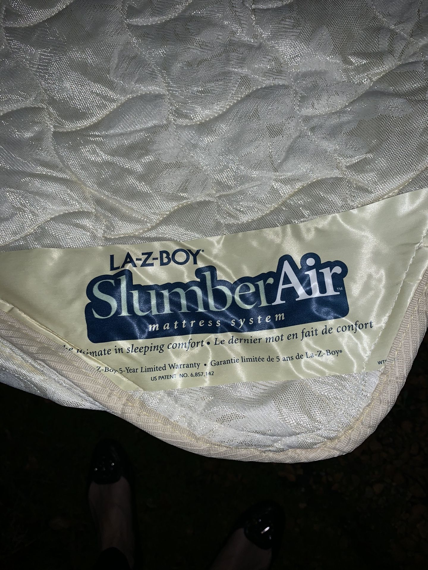 Lazy boy sofa bed with slumber air mattress system for Sale in Fort Lauderdale, FL OfferUp