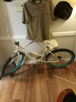 Huffy Cranbrook 24inch beach cruiser