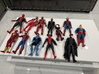 12/Large Super Hero Figures Toys
