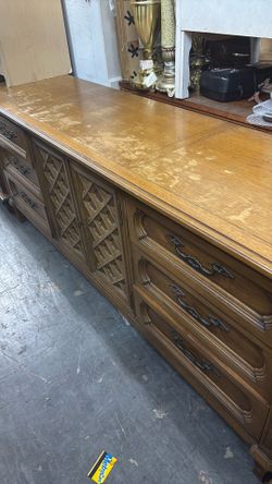 Dresser Thomasville