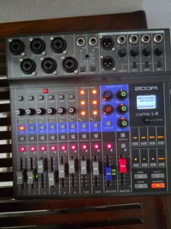 Z00M LIVE TRAK L-8 / 8 TRACK MIXER / RECORDER