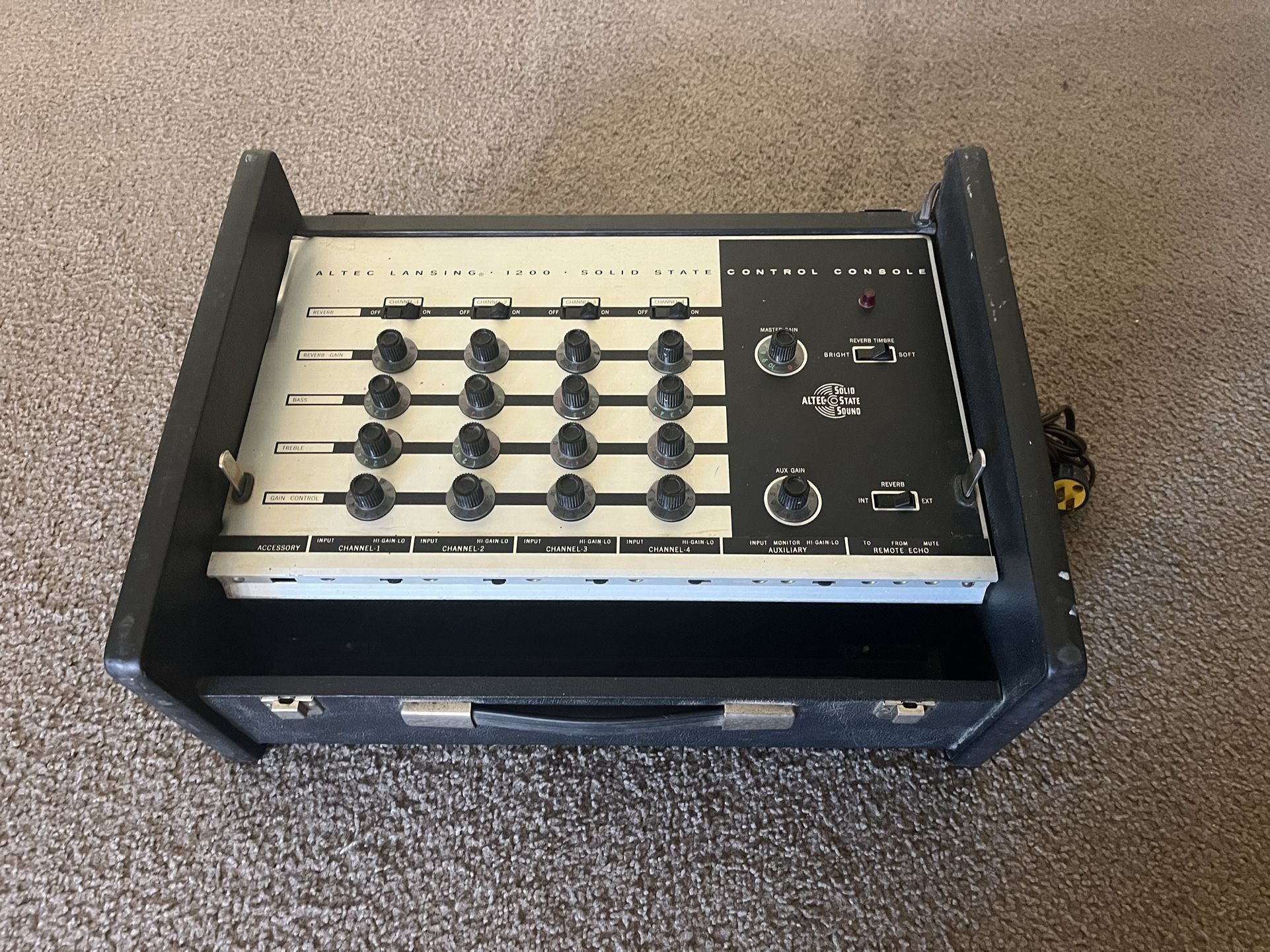 Altec Lansing 1200 Solid State Control Console