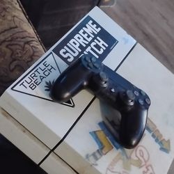 Sony PlayStation 4 500GB Black + Controller – Great Condition