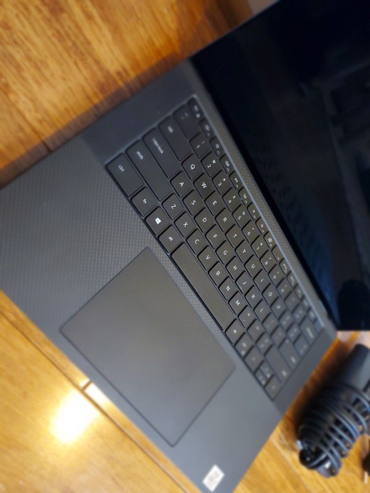 Dell Precision 5550 Laptop 15.6 - Intel Core i7 10th Gen - i7-10750H - Six Core - 512GB SSD - 32GB RAM - Nvidia Quadro T1000 - 3840x2400 4k Touch