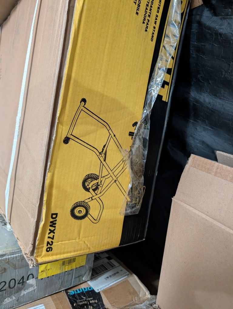 DeWalt Sliding Mider Saw And Table