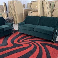 $999 Sofa And Loveseat Set Made In The USA 🇺🇸 was $1350. 