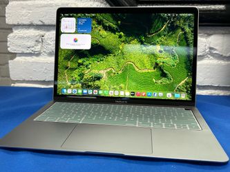 MacBook Air 13” m1 8GB 256GB