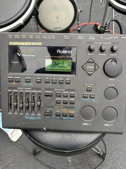 ROLAND TD 10 DRUM MODULE