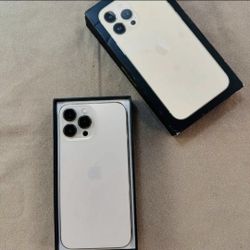 IPhone 13 Pro Max Unlocked / Liberado 👌 (Different Colors Available)
