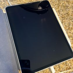 iPad Pro 2nd generation (2020), Pencil And Case Included